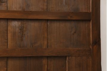 蔵戸をリペア&カスタム!高品質リペアを施し、リサイズ。丸型戸車を取り付け。外部用塗装で仕上げ。(引き戸、玄関戸、建具)