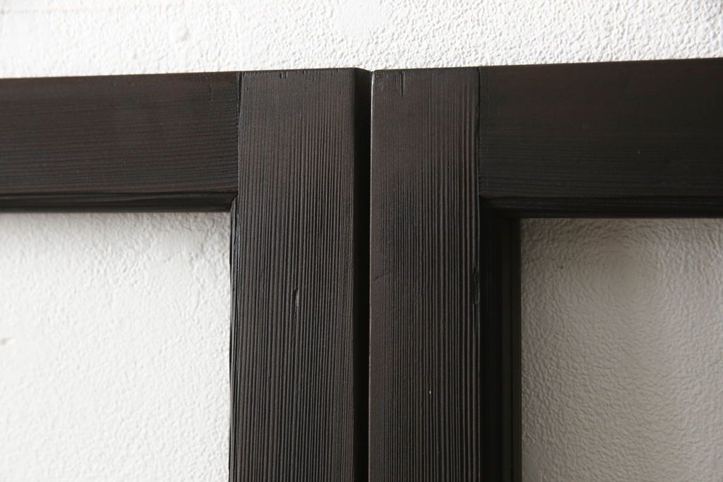 ガラス戸をリペア&カスタム!リサイズし平型戸車を取り付け。クリアガラスをはめ込み、木部はご希望の色味に着色仕上げ。(引き戸、建具)