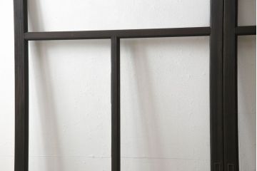 ガラス戸をリペア&カスタム!リサイズし平型戸車を取り付け。クリアガラスをはめ込み、木部はご希望の色味に着色仕上げ。(引き戸、建具)