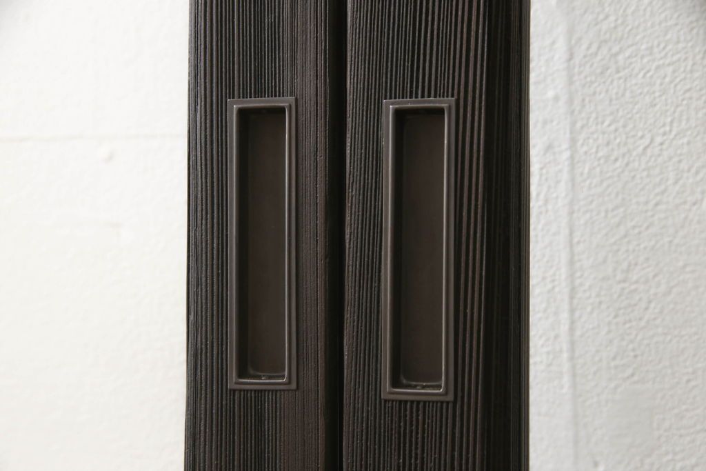 ガラス戸をリペア&カスタム!リサイズし平型戸車を取り付け。クリアガラスをはめ込み、木部はご希望の色味に着色仕上げ。(引き戸、建具)