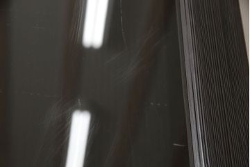 ガラス戸をリペア&カスタム!リサイズし平型戸車を取り付け。クリアガラスをはめ込み、木部はご希望の色味に着色仕上げ。(引き戸、建具)