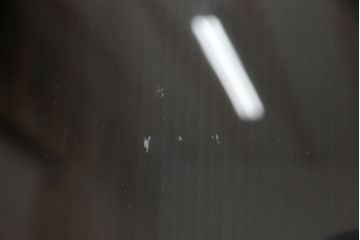 ガラス戸をリペア&カスタム!リサイズし平型戸車を取り付け。クリアガラスをはめ込み、木部はご希望の色味に着色仕上げ。(引き戸、建具)