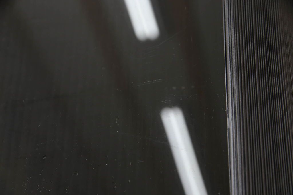 ガラス戸をリペア&カスタム!リサイズし平型戸車を取り付け。クリアガラスをはめ込み、木部はご希望の色味に着色仕上げ。(引き戸、建具)