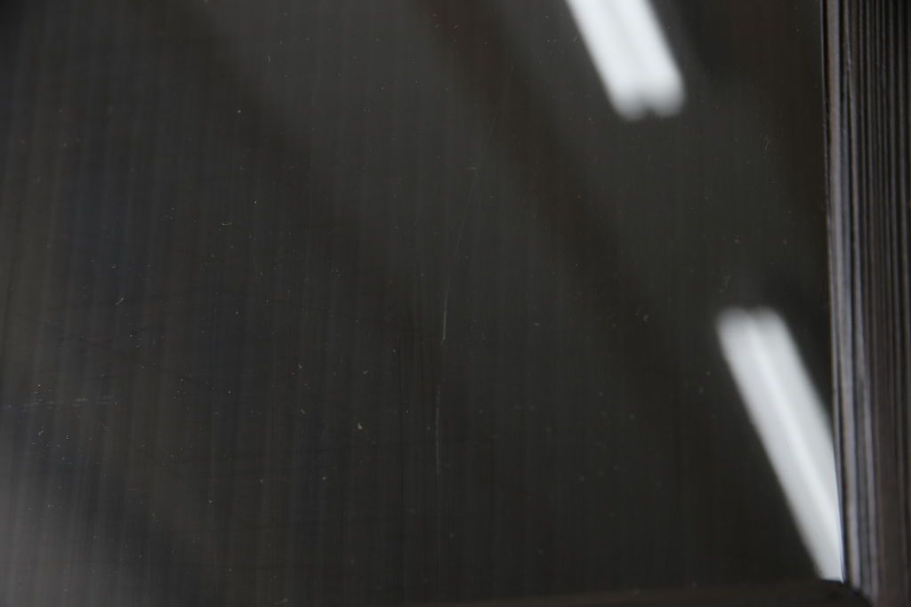 ガラス戸をリペア&カスタム!リサイズし平型戸車を取り付け。クリアガラスをはめ込み、木部はご希望の色味に着色仕上げ。(引き戸、建具)