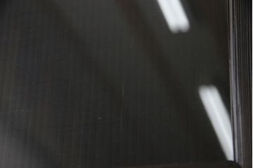 ガラス戸をリペア&カスタム!リサイズし平型戸車を取り付け。クリアガラスをはめ込み、木部はご希望の色味に着色仕上げ。(引き戸、建具)