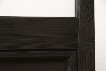 ガラス戸をリペア&カスタム!リサイズし平型戸車を取り付け。クリアガラスをはめ込み、木部はご希望の色味に着色仕上げ。(引き戸、建具)