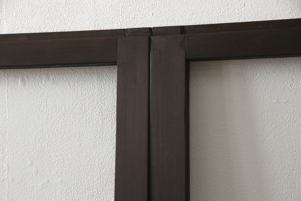 ガラス戸をリペア&カスタム!リサイズし平型戸車を取り付け。クリアガラスをはめ込み、木部はご希望の色味に着色仕上げ。(引き戸、建具)