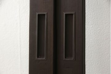 ガラス戸をリペア&カスタム!リサイズし平型戸車を取り付け。クリアガラスをはめ込み、木部はご希望の色味に着色仕上げ。(引き戸、建具)