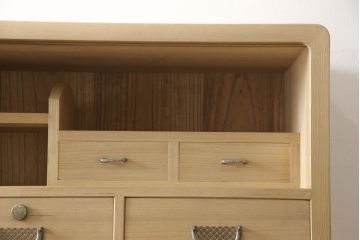 総桐箪笥の見た目を変えずに綺麗にリペア!元の自然な雰囲気をそのままに木地色仕上げ。(四方丸、大丸、桐たんす、和箪笥、和たんす、衣装箪笥)