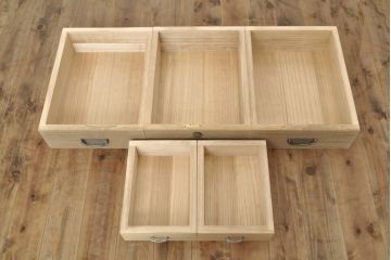 総桐箪笥の見た目を変えずに綺麗にリペア!元の自然な雰囲気をそのままに木地色仕上げ。(四方丸、大丸、桐たんす、和箪笥、和たんす、衣装箪笥)