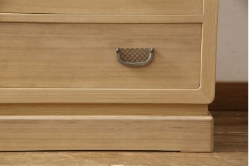 総桐箪笥の見た目を変えずに綺麗にリペア!元の自然な雰囲気をそのままに木地色仕上げ。(四方丸、大丸、桐たんす、和箪笥、和たんす、衣装箪笥)