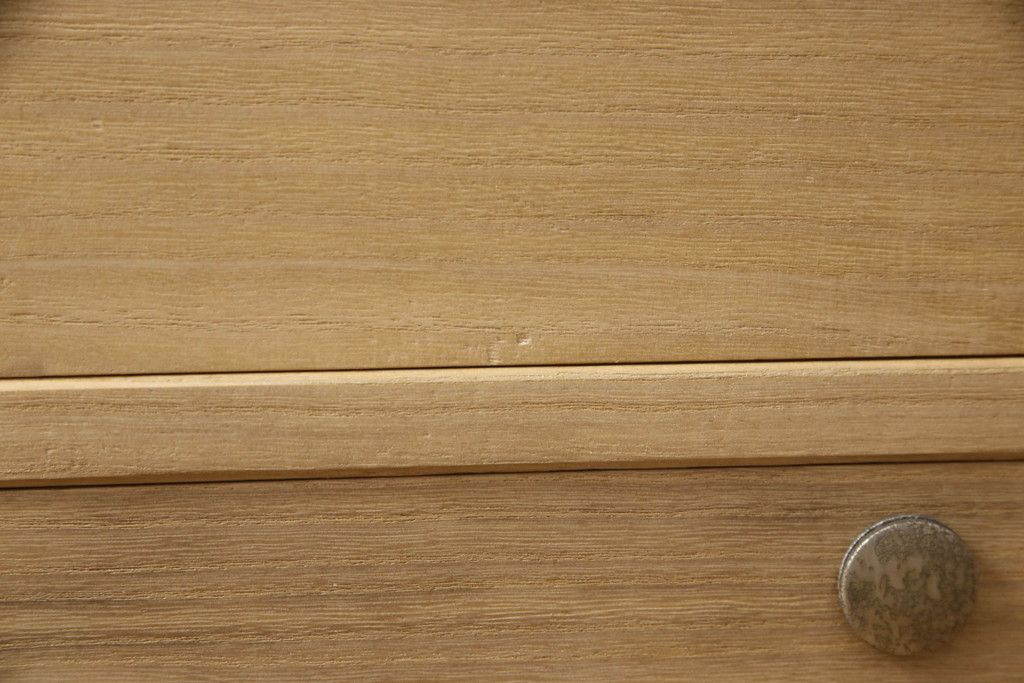 総桐箪笥の見た目を変えずに綺麗にリペア!元の自然な雰囲気をそのままに木地色仕上げ。(四方丸、大丸、桐たんす、和箪笥、和たんす、衣装箪笥)