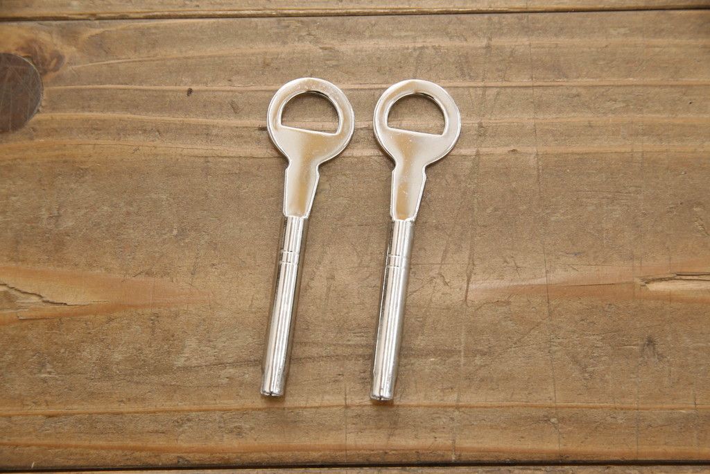 総桐箪笥の見た目を変えずに綺麗にリペア!元の自然な雰囲気をそのままに木地色仕上げ。(四方丸、大丸、桐たんす、和箪笥、和たんす、衣装箪笥)