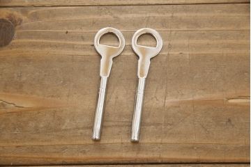 総桐箪笥の見た目を変えずに綺麗にリペア!元の自然な雰囲気をそのままに木地色仕上げ。(四方丸、大丸、桐たんす、和箪笥、和たんす、衣装箪笥)