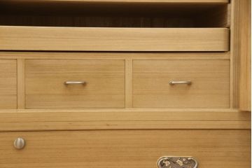 加茂総桐箪笥の見た目を変えずに綺麗にリペア!本来の美しさを活かした木地色仕上げ。(胴厚・四方丸、桐タンス、桐たんす、着物箪笥)