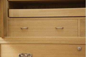 加茂総桐箪笥の見た目を変えずに綺麗にリペア!本来の美しさを活かした木地色仕上げ。(胴厚・四方丸、桐タンス、桐たんす、着物箪笥)