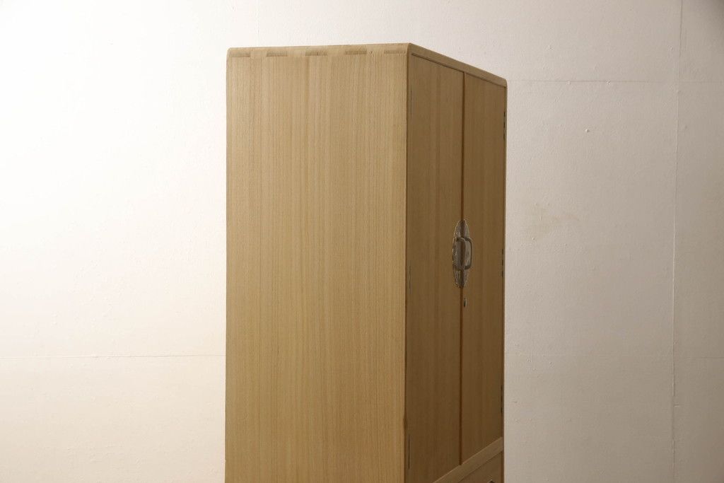 加茂総桐箪笥の見た目を変えずに綺麗にリペア!本来の美しさを活かした木地色仕上げ。(胴厚・四方丸、桐タンス、桐たんす、着物箪笥)