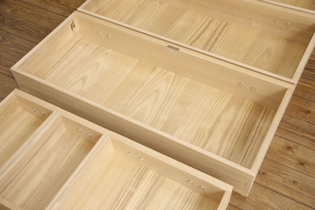 加茂総桐箪笥の見た目を変えずに綺麗にリペア!本来の美しさを活かした木地色仕上げ。(胴厚・四方丸、桐タンス、桐たんす、着物箪笥)