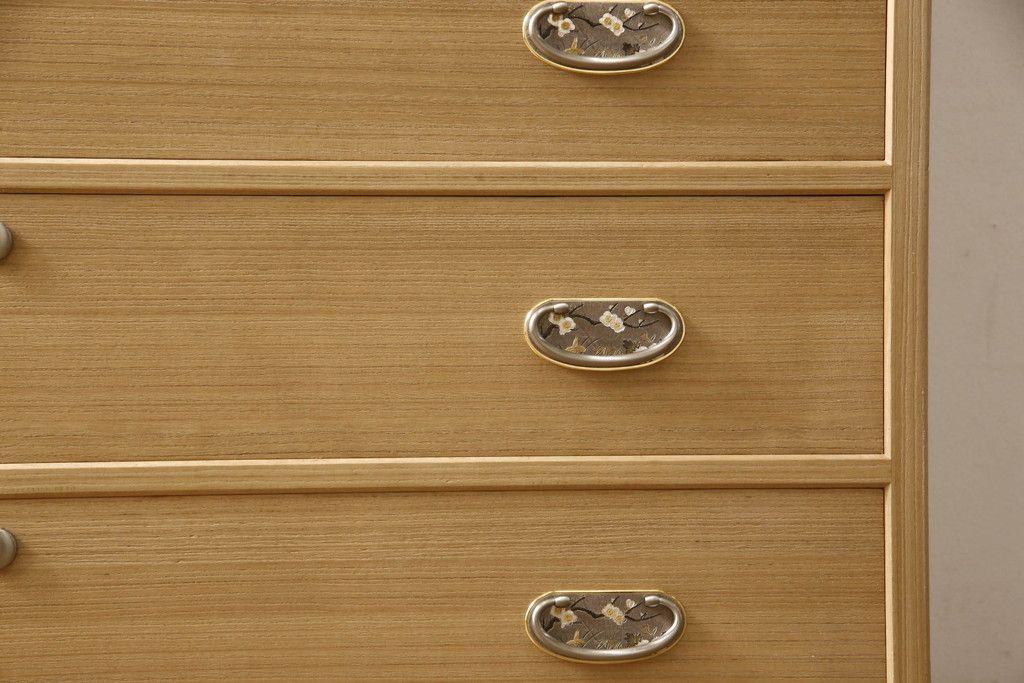 加茂総桐箪笥の見た目を変えずに綺麗にリペア!本来の美しさを活かした木地色仕上げ。(胴厚・四方丸、桐タンス、桐たんす、着物箪笥)