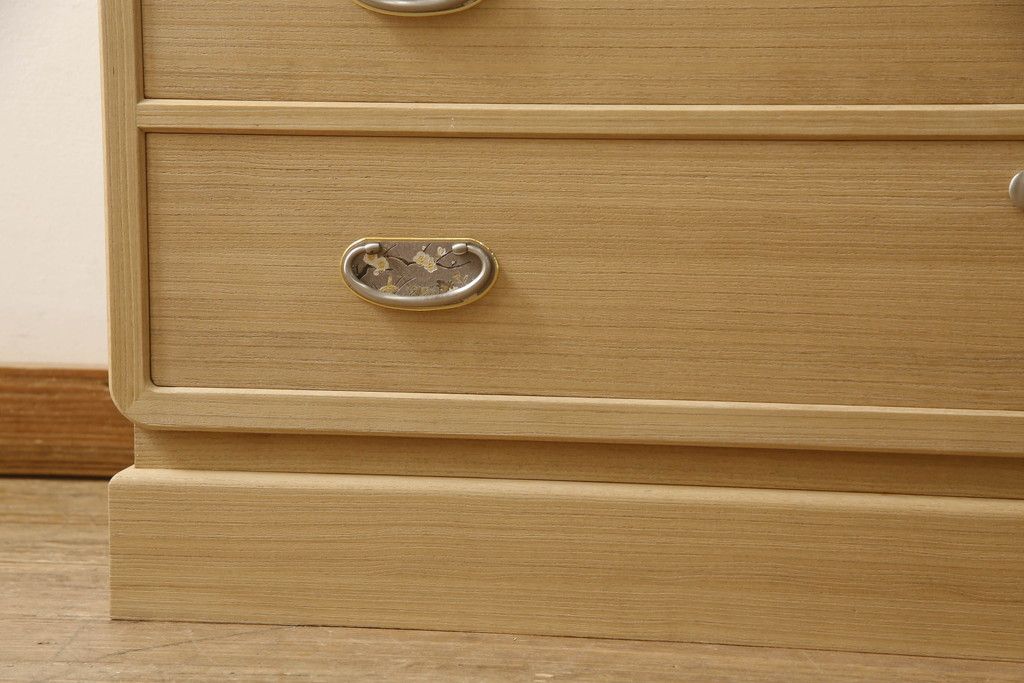 加茂総桐箪笥の見た目を変えずに綺麗にリペア!本来の美しさを活かした木地色仕上げ。(胴厚・四方丸、桐タンス、桐たんす、着物箪笥)