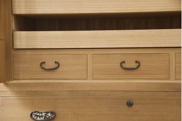 総桐箪笥の見た目を変えずに綺麗にリペア!本来の美しさを活かした木地色仕上げ。(並厚、桐たんす、和タンス、収納箪笥、着物箪笥)