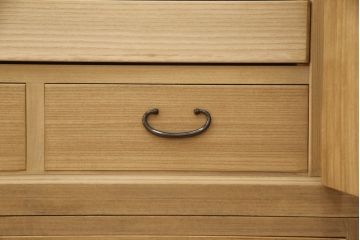 総桐箪笥の見た目を変えずに綺麗にリペア!本来の美しさを活かした木地色仕上げ。(並厚、桐たんす、和タンス、収納箪笥、着物箪笥)