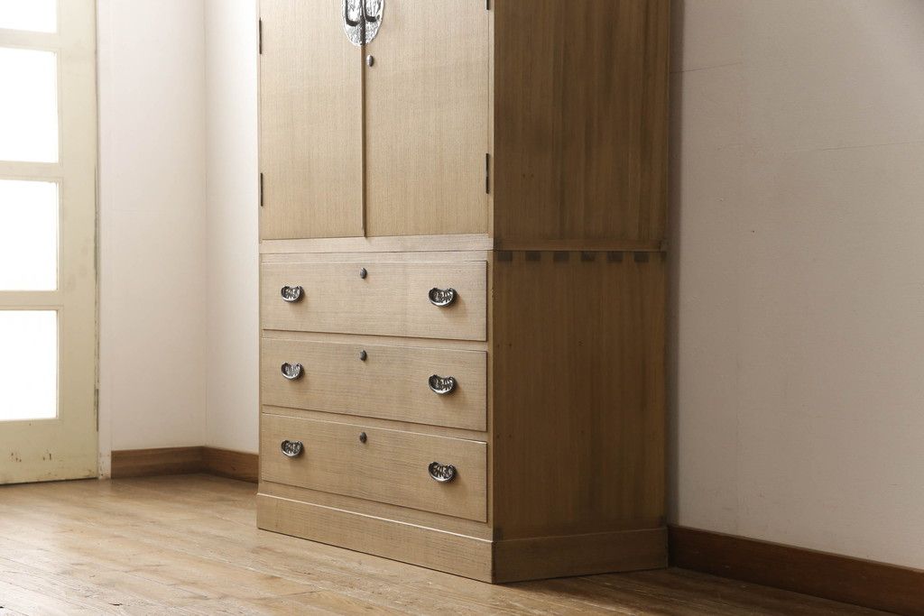 総桐箪笥の見た目を変えずに綺麗にリペア!本来の美しさを活かした木地色仕上げ。(並厚、桐たんす、和タンス、収納箪笥、着物箪笥)