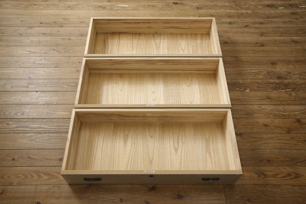 総桐箪笥の見た目を変えずに綺麗にリペア!本来の美しさを活かした木地色仕上げ。(並厚、桐たんす、和タンス、収納箪笥、着物箪笥)