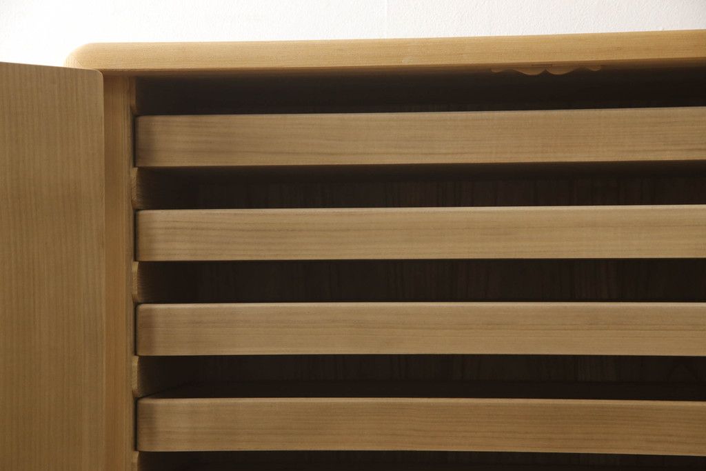 加茂総桐箪笥の見た目を変えずに綺麗にリペア!本来の美しさを活かした木地色仕上げ。(胴厚、桐たんす、着物箪笥、和タンス、衣装箪笥、引き出し)