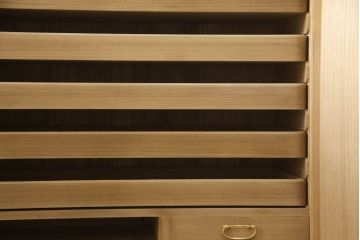 加茂総桐箪笥の見た目を変えずに綺麗にリペア!本来の美しさを活かした木地色仕上げ。(胴厚、桐たんす、着物箪笥、和タンス、衣装箪笥、引き出し)