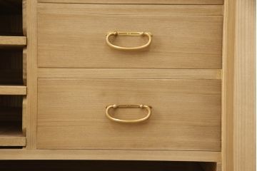 加茂総桐箪笥の見た目を変えずに綺麗にリペア!本来の美しさを活かした木地色仕上げ。(胴厚、桐たんす、着物箪笥、和タンス、衣装箪笥、引き出し)