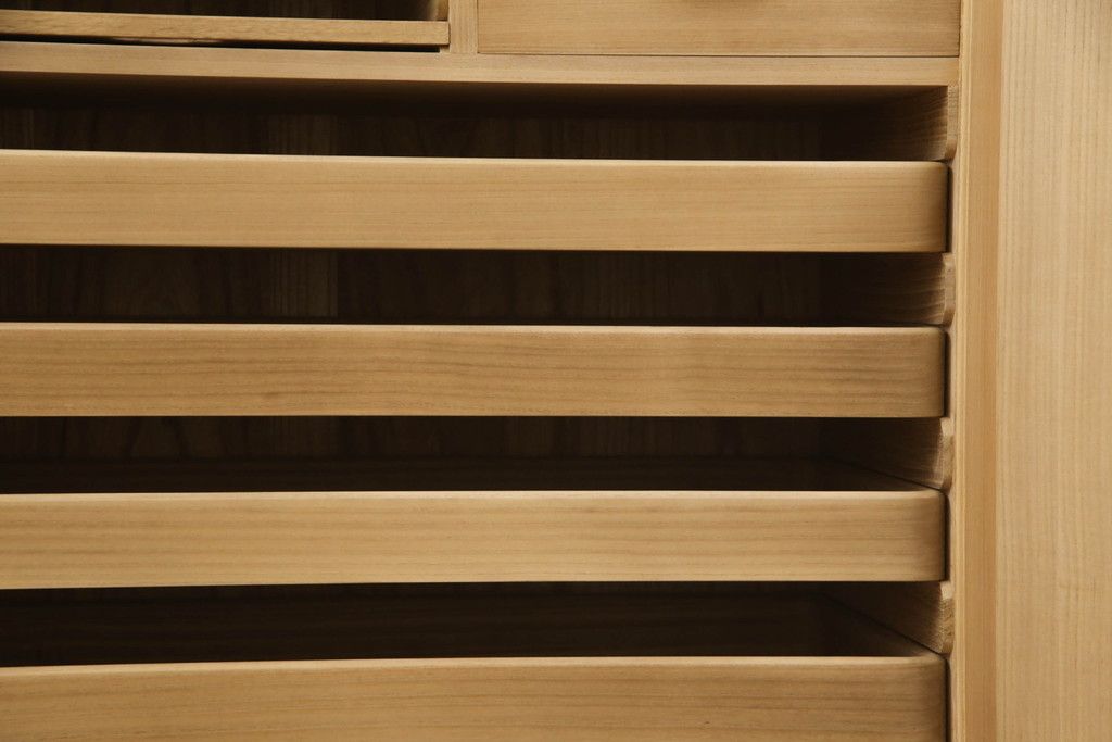 加茂総桐箪笥の見た目を変えずに綺麗にリペア!本来の美しさを活かした木地色仕上げ。(胴厚、桐たんす、着物箪笥、和タンス、衣装箪笥、引き出し)