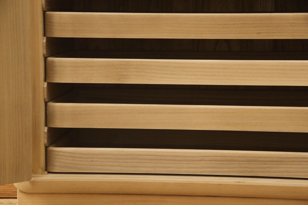 加茂総桐箪笥の見た目を変えずに綺麗にリペア!本来の美しさを活かした木地色仕上げ。(胴厚、桐たんす、着物箪笥、和タンス、衣装箪笥、引き出し)