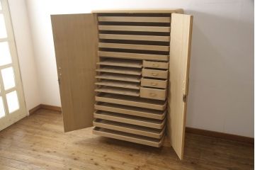 加茂総桐箪笥の見た目を変えずに綺麗にリペア!本来の美しさを活かした木地色仕上げ。(胴厚、桐たんす、着物箪笥、和タンス、衣装箪笥、引き出し)