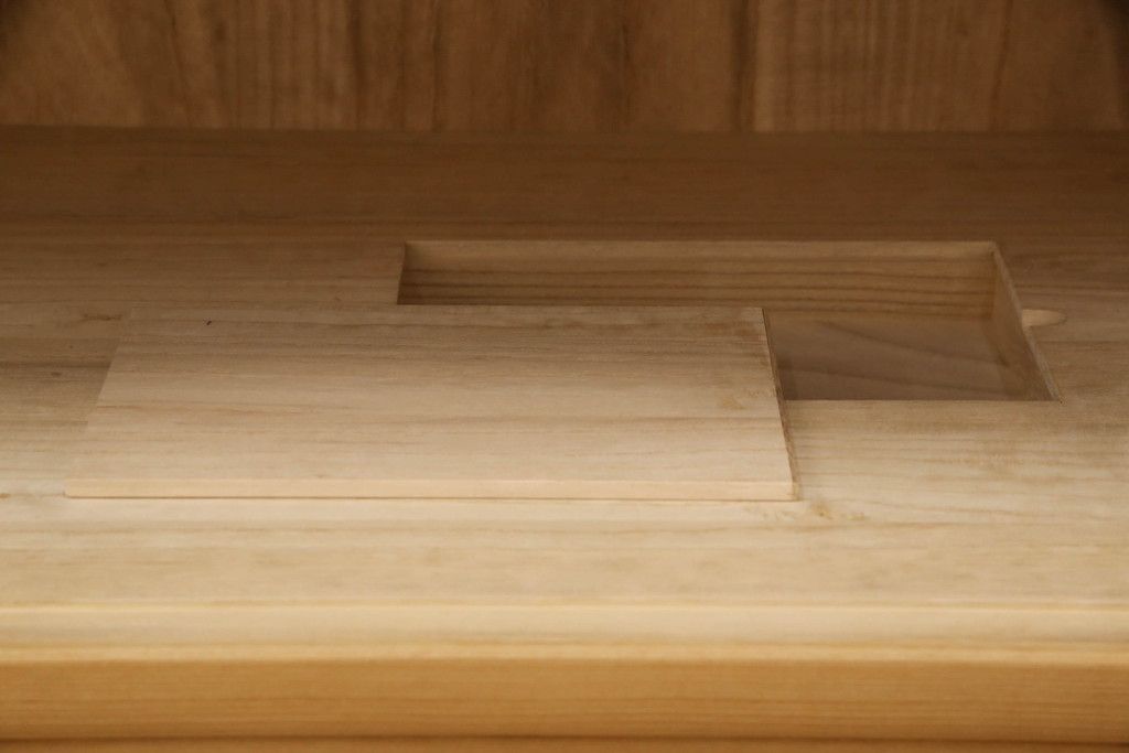 加茂総桐箪笥の見た目を変えずに綺麗にリペア!本来の美しさを活かした木地色仕上げ。(胴厚、桐たんす、着物箪笥、和タンス、衣装箪笥、引き出し)