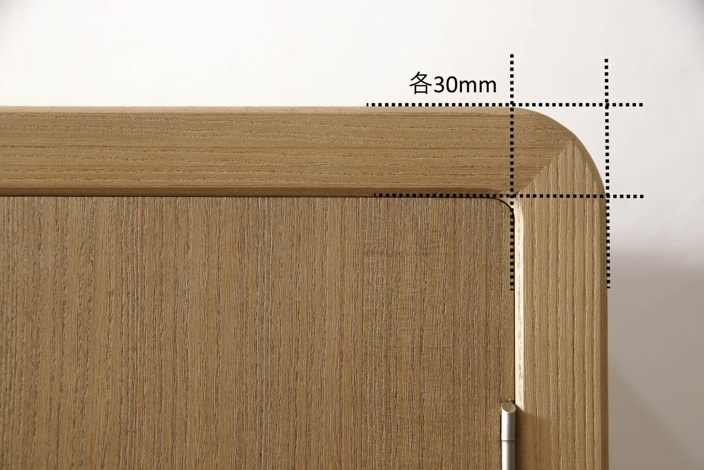 桐箪笥の見た目を変えずに綺麗にリペア!本来の美しさを活かし、蜜蝋ワックスで仕上げ。(総桐たんす、桐タンス、着物箪笥、和タンス)