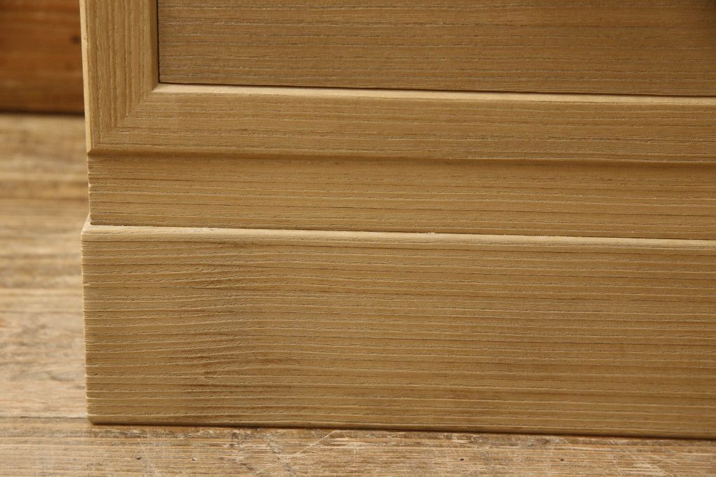 桐箪笥の見た目を変えずに綺麗にリペア!本来の美しさを活かし、蜜蝋ワックスで仕上げ。(総桐たんす、桐タンス、着物箪笥、和タンス)