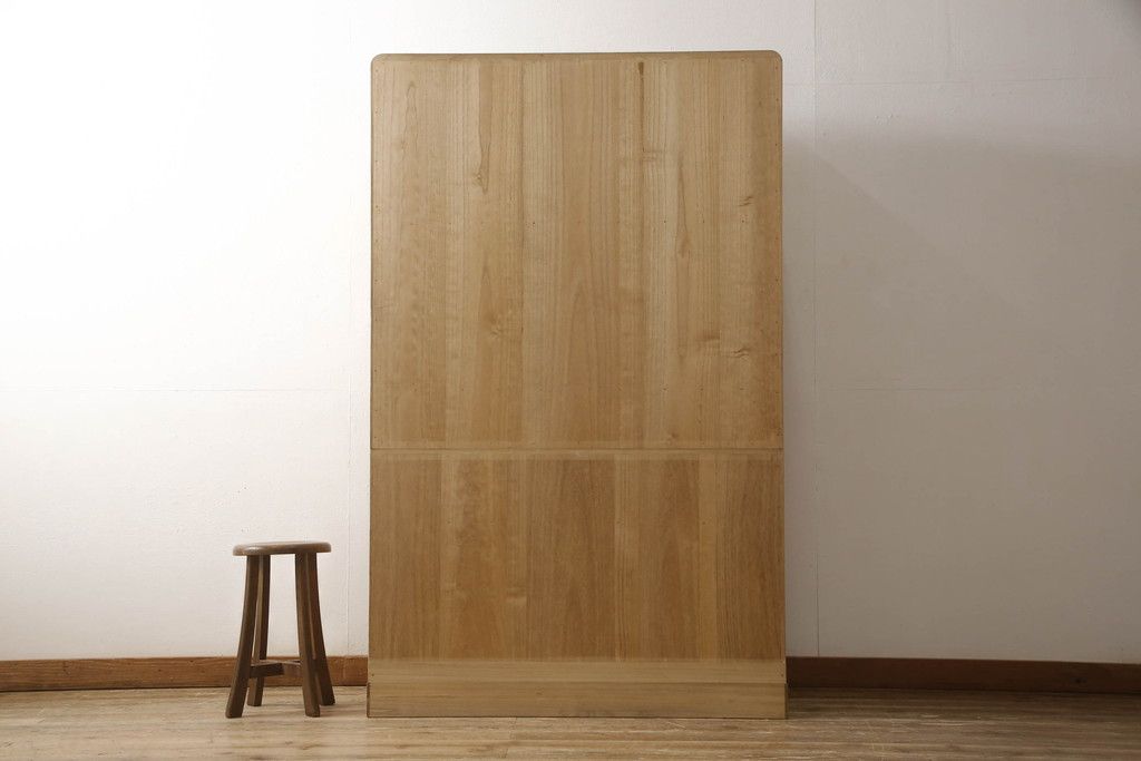 桐箪笥の見た目を変えずに綺麗にリペア!本来の美しさを活かし、蜜蝋ワックスで仕上げ。(総桐たんす、桐タンス、着物箪笥、和タンス)