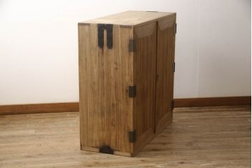 昭和中期の桐箪笥の見た目を変えずに綺麗にリペア!蜜蝋ワックスで木地色仕上げ。(衣装箪笥、着物箪笥、和タンス、総桐箪笥)