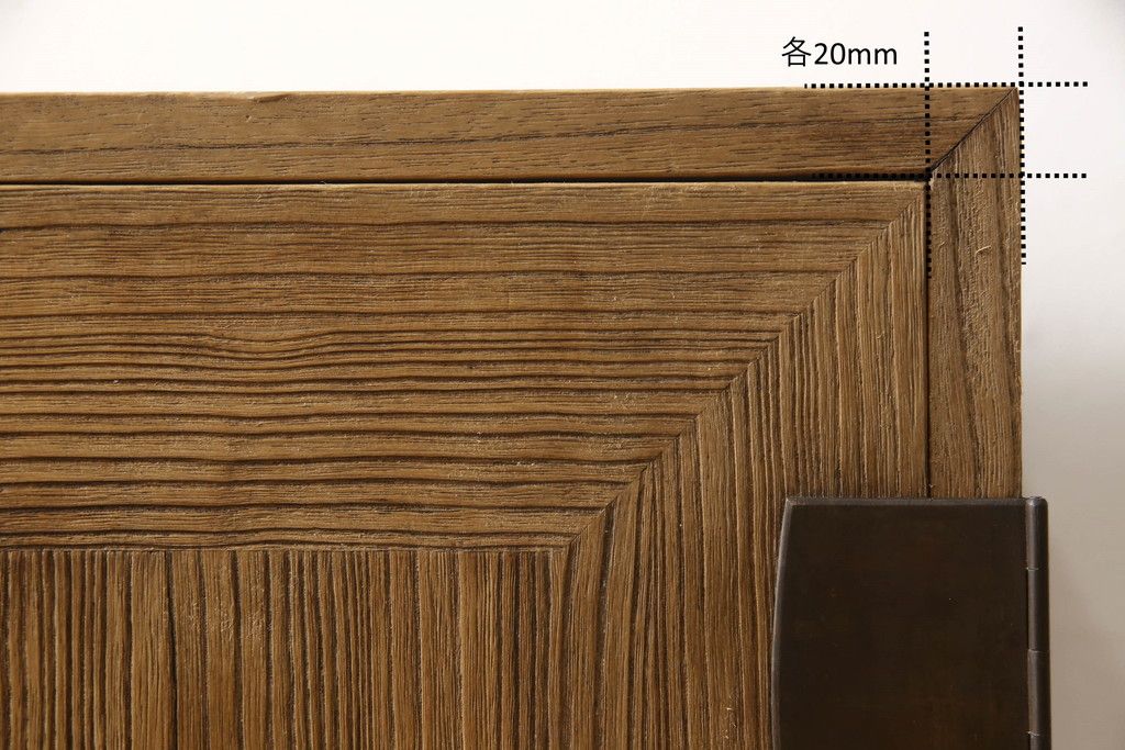 昭和中期の桐箪笥の見た目を変えずに綺麗にリペア!蜜蝋ワックスで木地色仕上げ。(衣装箪笥、着物箪笥、和タンス、総桐箪笥)