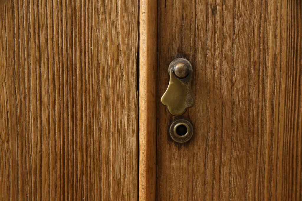 昭和中期の桐箪笥の見た目を変えずに綺麗にリペア!蜜蝋ワックスで木地色仕上げ。(衣装箪笥、着物箪笥、和タンス、総桐箪笥)