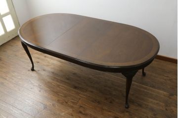 エクステンションダイニングテーブルをリペア&カスタム!天板の塗装を剥がして再塗装。アンティーク風加工と着色をし、ウレタン塗装で仕上げ。(エクステンションテーブル、食卓、4人掛け、6人掛け、8人掛け)