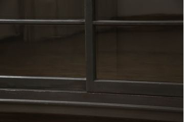 サイドボードをリペア&カスタム!高品質リペアを施し、脚と畳摺りを新たに取り付け。現状の木目を活かした着色仕上げ。(収納棚、戸棚、サイドキャビネット、飾り棚)