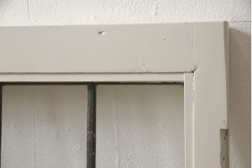 ステンドグラスをリペア&カスタム!高品質リペアを施し、アンティークホワイトでペイント仕上げ。(ガラス戸、窓、建具)