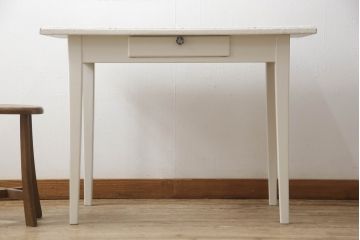 平机をリペア&カスタム!高品質リペアを施し、アンティークホワイトでペイント仕上げ。(テーブル、デスク)