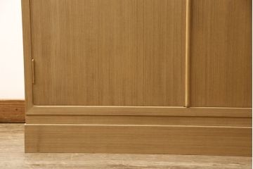 加茂総桐箪笥の見た目を変えずに綺麗にリペア!本来の美しさを活かした木地色仕上げ。(洋服タンス、桐たんす、ワードローブ、衣装箪笥)