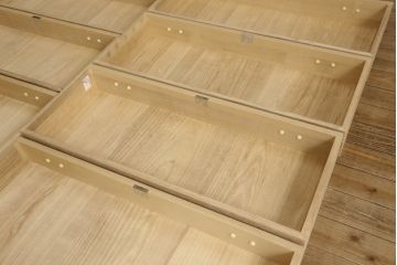 加茂総桐箪笥をリペア&カスタム!ヒノキ新材の天板を新たに取り付け、全体を木地色仕上げ。(総桐たんす、桐タンス、和たんす、引き出し、収納たんす、チェスト)