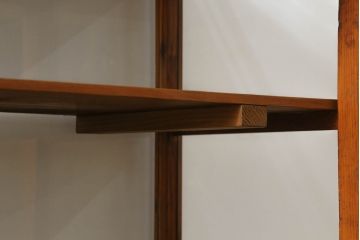昭和初期のガラスケースをリペア&カスタム!引き戸2枚を新規製作。1トーン落ち着いた色味に着色仕上げ。(ショーケース、飾り棚、陳列棚、店舗什器)