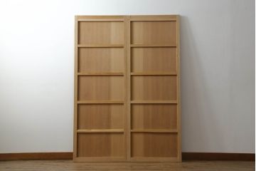 昭和初期の板戸をリペア&カスタム!リサイズし、吊り金具を加工。クリアワックスのみで木地色仕上げ。(引き戸、建具)