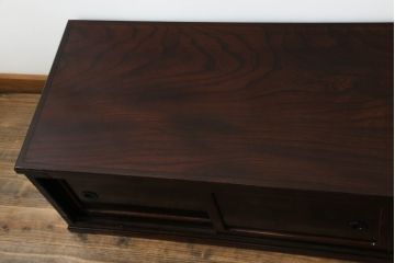 志太民芸家具のローボードをリペア&カスタム!元の色味を活かしつつ1トーン落ち着いた色に着色仕上げ。(サイドボード、和箪笥、収納箪笥、整理タンス、テレビ台、テレビボード、引き出し)
